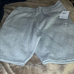 Men akademiks shorts nwt